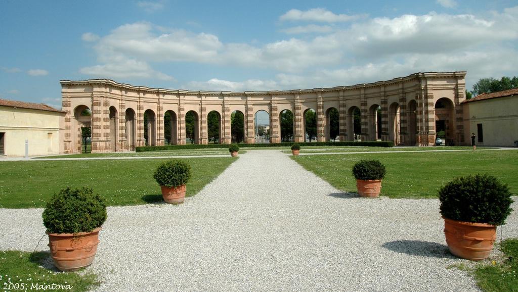 Agriturismo Corte Rocca San Giorgio di Mantua Exterior foto